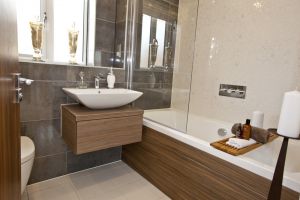 Hanbury bathroom 111 sm.jpg